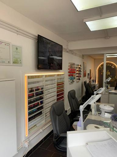 Gallery 12